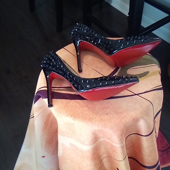 Shoes - Picture 2 of 3